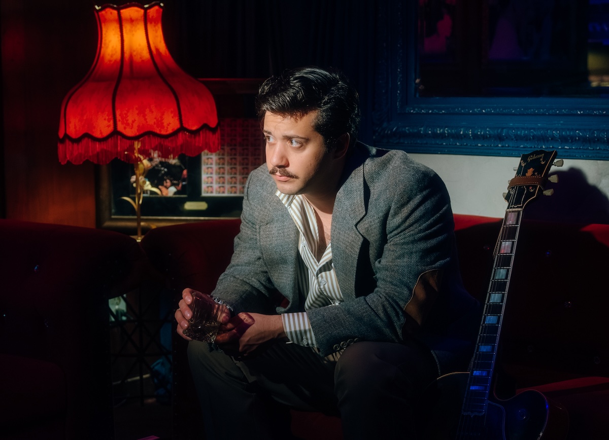 Jad Tariq brings swing into the present
